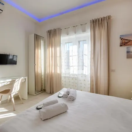 Tagiura, 25 - For Work And Leisure * Milano